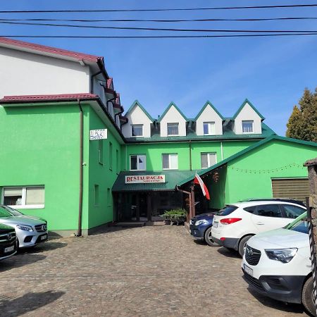 Albert Turystyczne Uslugi Hotelarskie Варшава Екстер'єр фото
