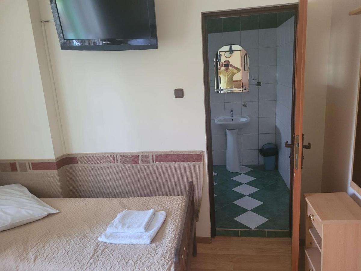 Albert Turystyczne Uslugi Hotelarskie Варшава Номер фото